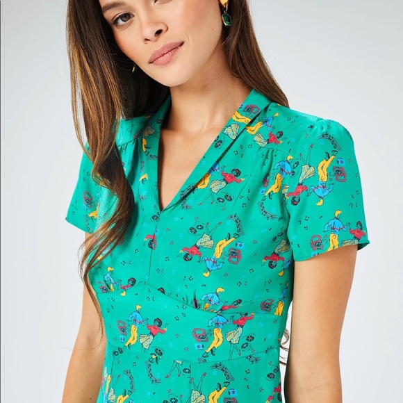 HVN Morgan dress in Green dancer print. Size 10. NWT - Picture 4 of 5